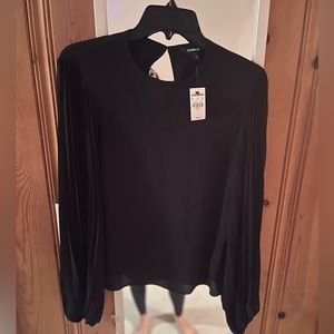 NWT Express Top